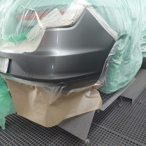 autolakering af grå bil