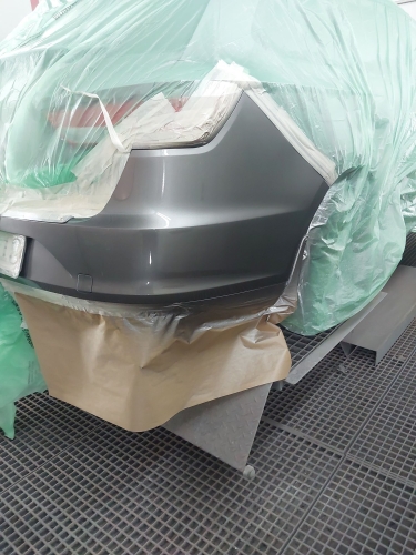 autolakering af grå bil